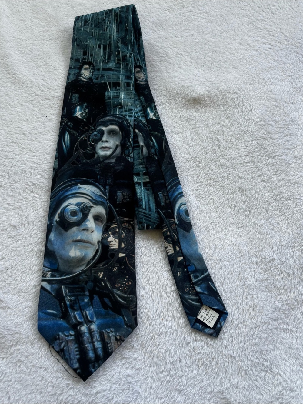 Vintage Ralph Marlin "Borg" Novelty Star Trek Tie 1994